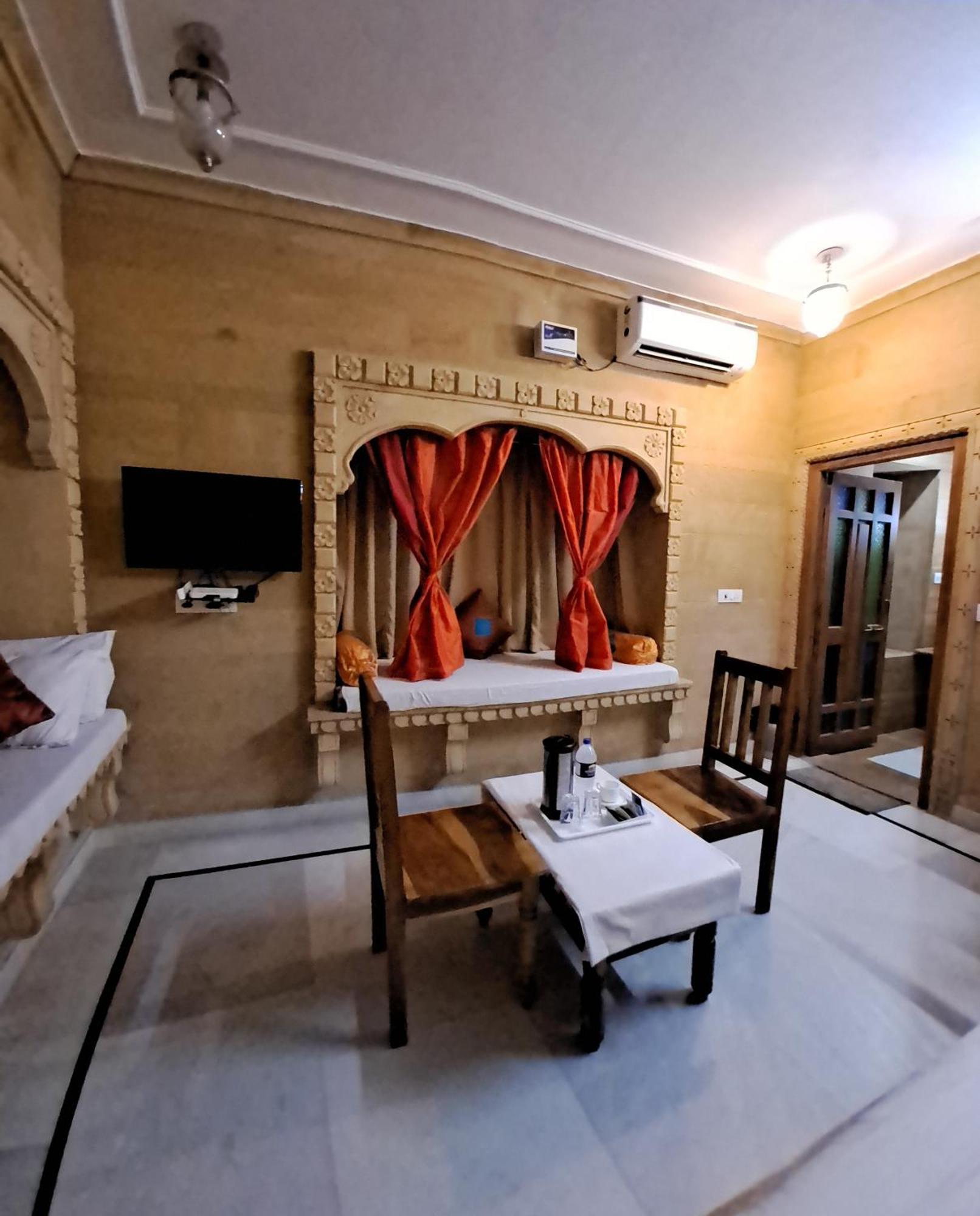 Golden Marigold Hotel Jaisalmer Exterior foto