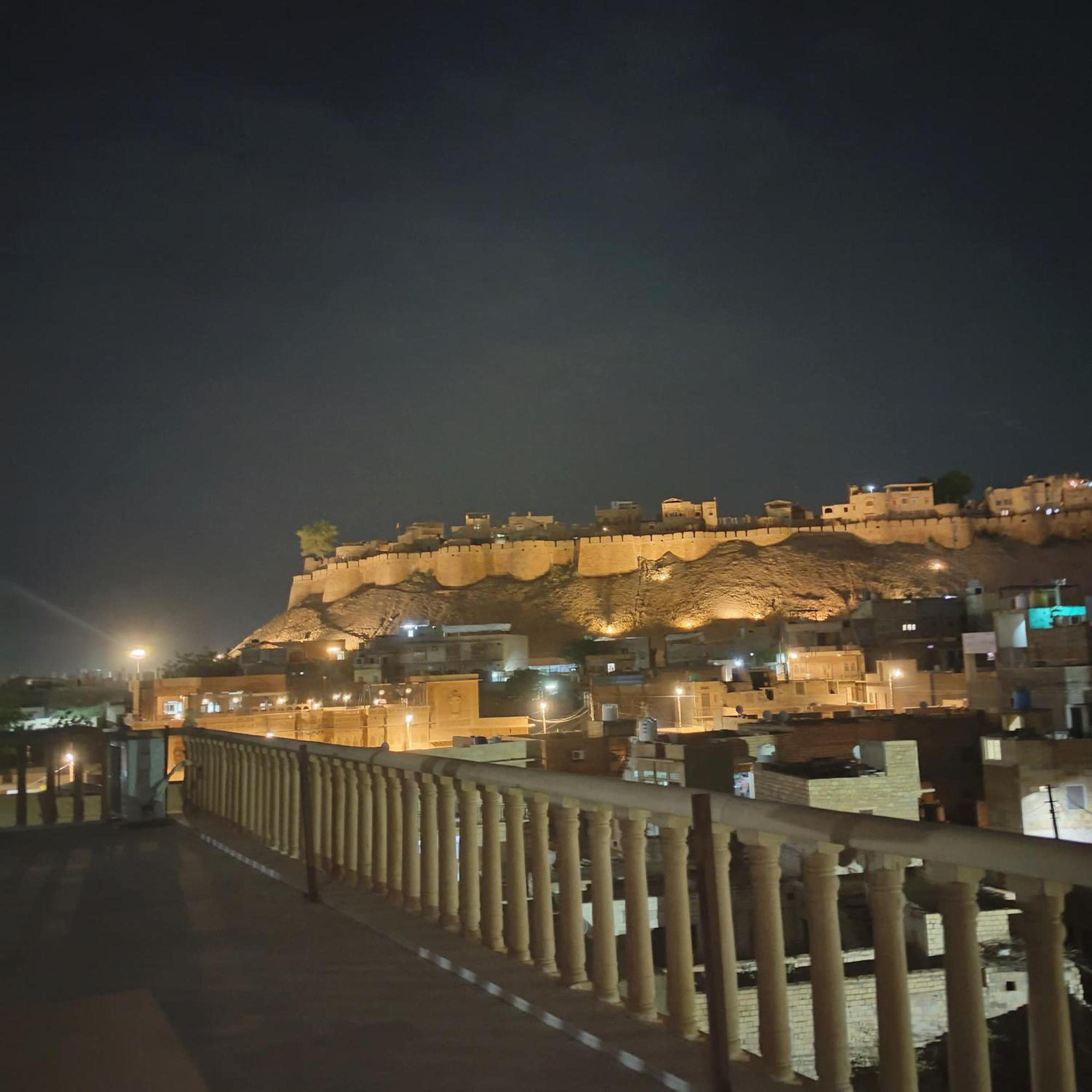 Golden Marigold Hotel Jaisalmer Exterior foto